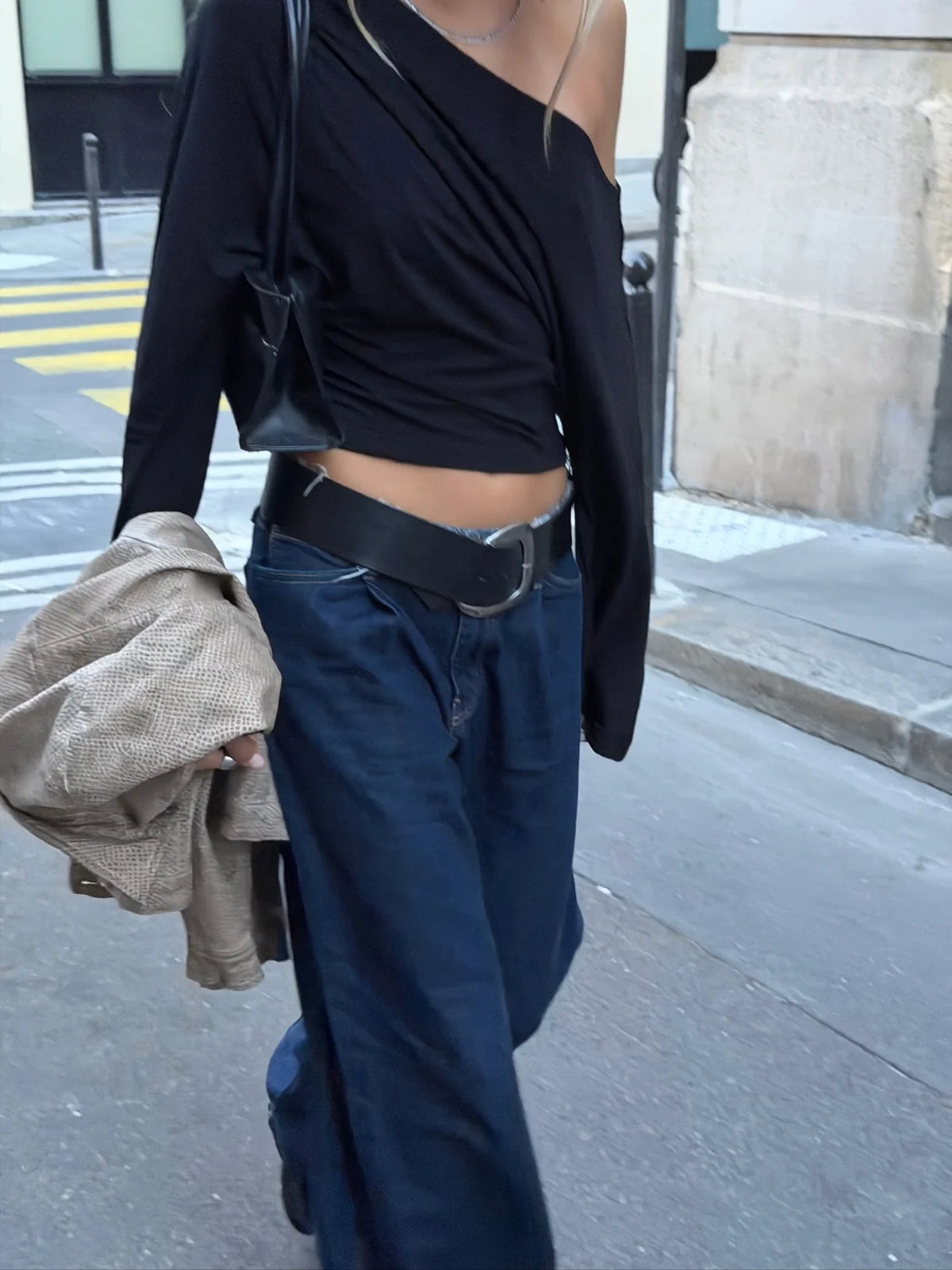 An Top Black