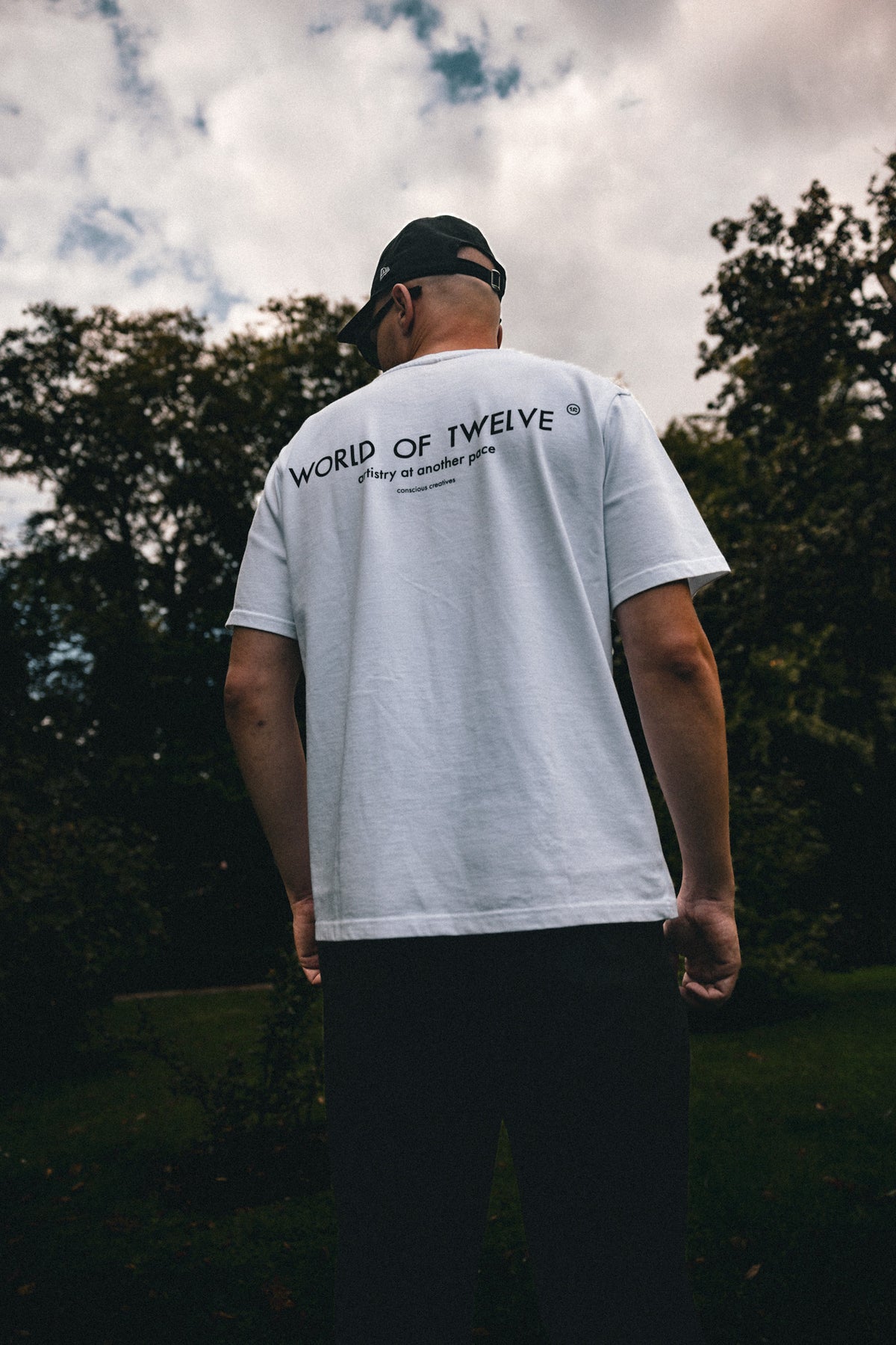 Essential oversized white T-shirt – back lifestyle