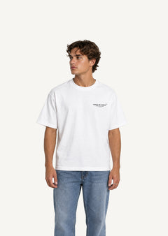 Essential oversized white T-shirt – front on model