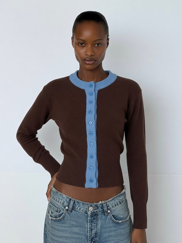 Rien The Label Boa Cardigan Kopi model
