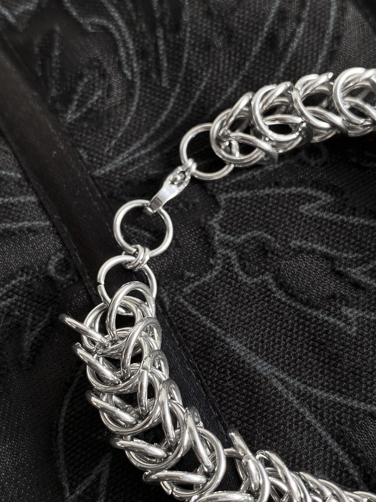 Alternative product view of the Mandragor Design Arum bracelet