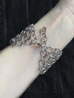 Interlocking stainless steel chainmail links on the Helleborus bracelet