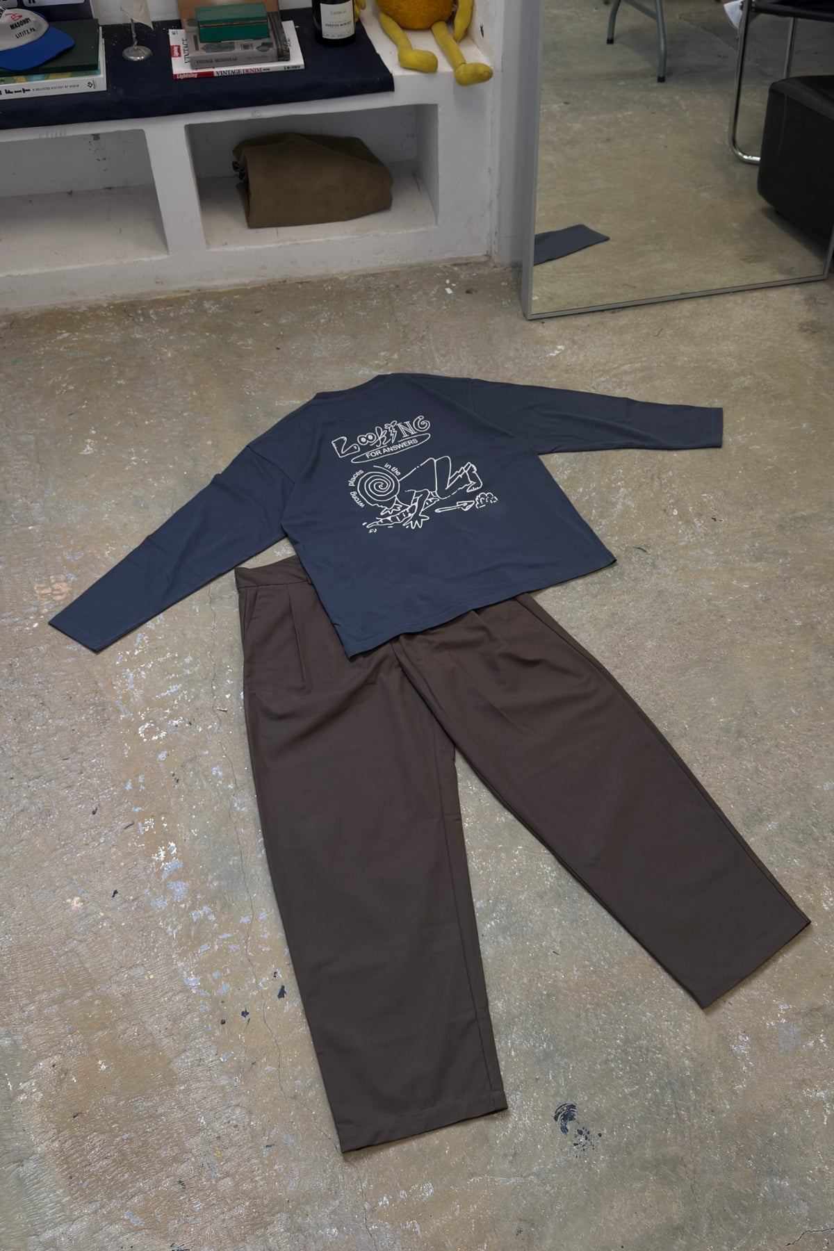 NWHR Brown Chino - detail / model view 1